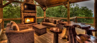 Sasquatch Chalet by Escape to Blue Ridge