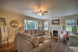 TV, fireplace - Idyllic Getaway w/ Deck ~ 4 Mi to Dtwn Athens (Athens)