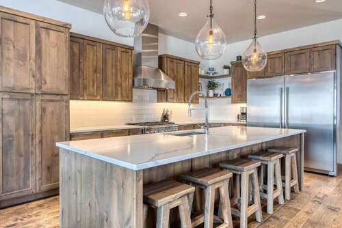 Luxury on Whitefish Mountain! 9BD 6BA Sleeps 25!