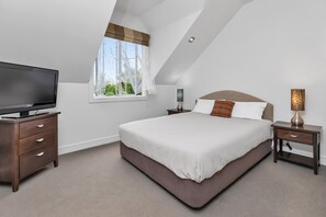 3 dormitorios, tabla de planchar con plancha, wifi y ropa de cama