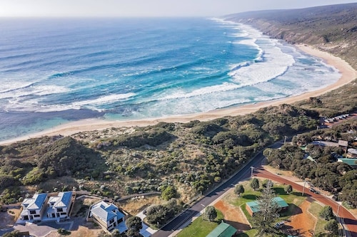 Rabbits Break Beachside Bliss Steps from Yallingup