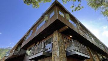 Condo, 3 Bedrooms | Exterior