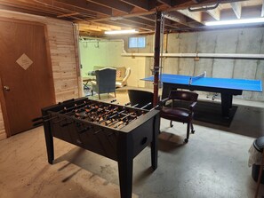 House, 4 Bedrooms | Game room