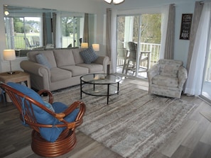 Condo, 1 Bedroom | Living room