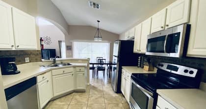 Golf Views By The Pool! Southern Dunes Golf Home 5 Bedroom Villa by RedAwning