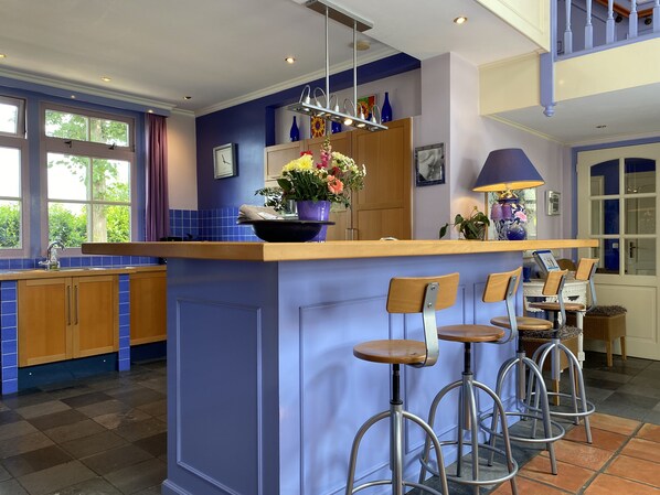 Bar (en la propiedad)