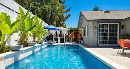 Laguna Luxury pool Sauna jacuzzi waterfall