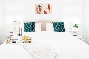 3 bedrooms, desk, iron/ironing board, free WiFi