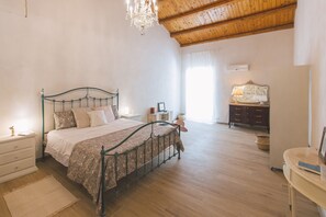3 habitaciones, tabla de planchar con plancha y wifi gratis 