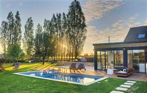 Piscine extérieure, piscine chauffée