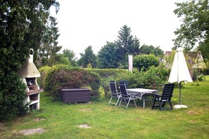 Outdoor dining - Apartment with balcony - Apartments Christine Brown Wieck / Darß (Wieck a. Darß)