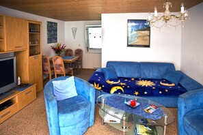 TV - Apartment with balcony - Apartments Christine Brown Wieck / Darß (Wieck a. Darß)