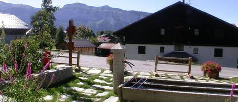 المنطقة المحيطة بالمنشأة