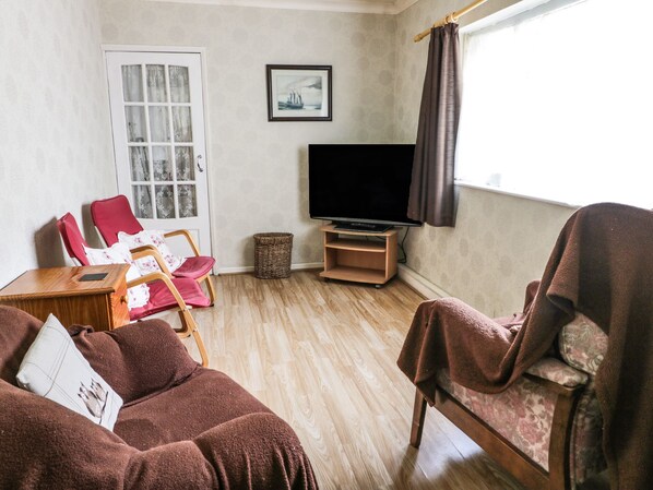 Cottage | Living room | TV