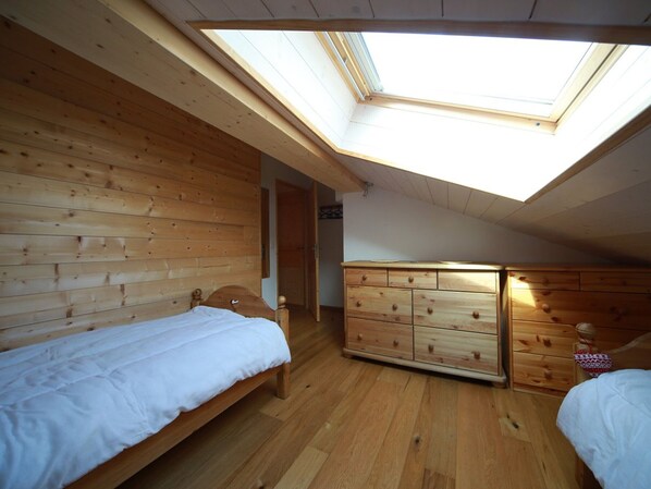5 chambres, accès au Wi-Fi (inclus)