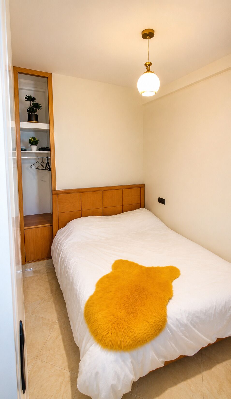 1 bedroom, iron/ironing board, WiFi (free), bed sheets