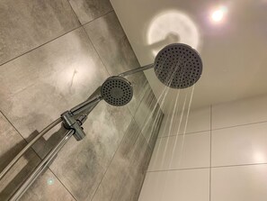 Hair dryer