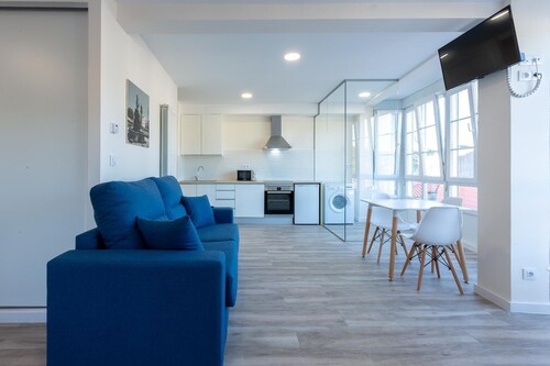 DELUXE APARTMENT WITH BALCONY