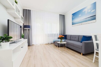 Peaceful Apartment with Balcony | 400 m to the Park