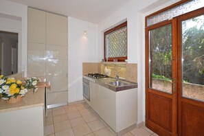 Familienhaus, Mehrere Schlafzimmer, Meerseite (Casa Giannellina) | Eigene Küche | Mikrowelle, Herdplatte, Geschirrspüler