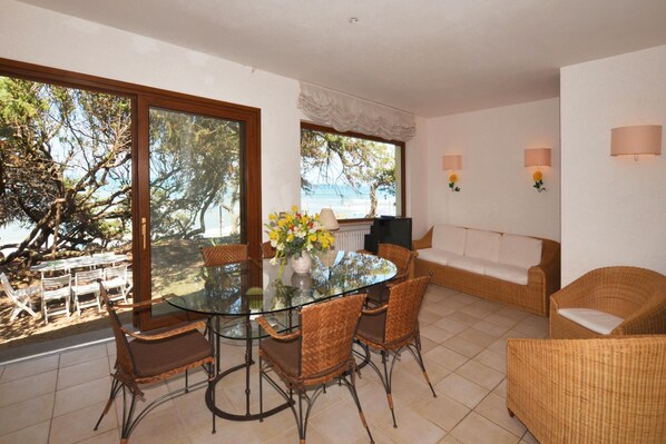 Familienhaus, Mehrere Schlafzimmer, Meerseite (Casa Giannellina) | Speisen
