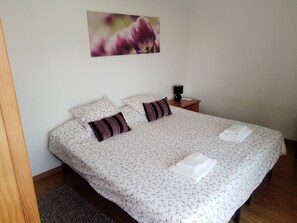 1 bedroom, iron/ironing board, bed sheets