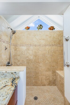 Shower, hair dryer, towels