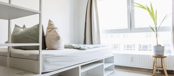 Apartment 2 minutes walk from the main station with Netflix