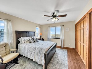 3 多间卧室、熨斗/熨衣板、旅行婴儿床、免费 WiFi