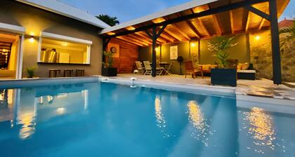 Villa Pampa Martinique, Piscine, Spa, Pétanque, plage de Cap Est à pied