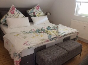 1 chambre, bureau, fer et planche à repasser, Wi-Fi gratuit