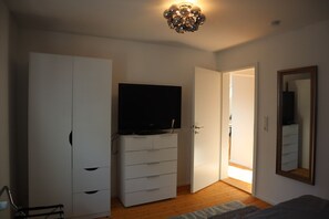 1 bedroom, desk, iron/ironing board, free WiFi - Vacation apartment 4 km from Baden-Baden, work-friendly (Gaggenau-Selbach)