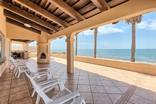 Cupula Azul – Oceanfront, Sleeps 10, Rocky Point