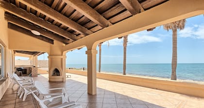Cupula Azul – Oceanfront, Sleeps 10, Rocky Point