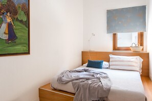 1 quarto, Wi-Fi de cortesia, roupa de cama