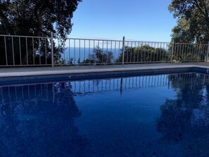 Outdoor pool - House with spectacular sea views, private pool, parking and wifi. (Lloret de Mar)