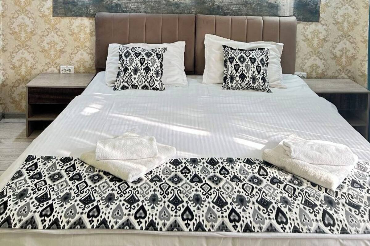 Deluxe Room | Premium bedding, minibar, individually furnished, desk