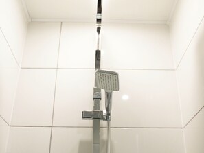 吹风机、毛巾