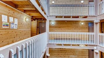 Condo, 2 Bedrooms | Interior