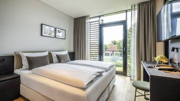 Zimmersafe, Verdunkelungsvorhänge, schallisolierte Zimmer