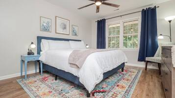 3 bedrooms, desk, iron/ironing board, WiFi