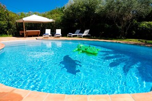 Outdoor pool - Villa 300m2 with sea view. Sleeps 16. Near St Tropez, Ramatuelle and beaches (La Croix-Valmer)