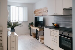 Fridge, microwave, oven, coffee/tea maker - Eva Recommends Capilla de la Jura en Jerez 1 (Jerez de la Frontera)