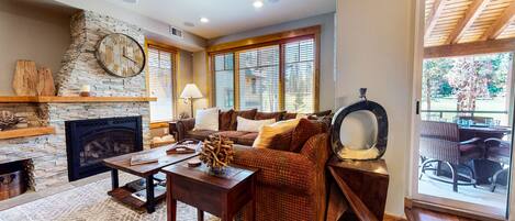 Smart TV, chimenea, videojuegos, reproductor de DVD