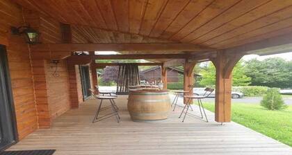 Large modern chalet of superior standing