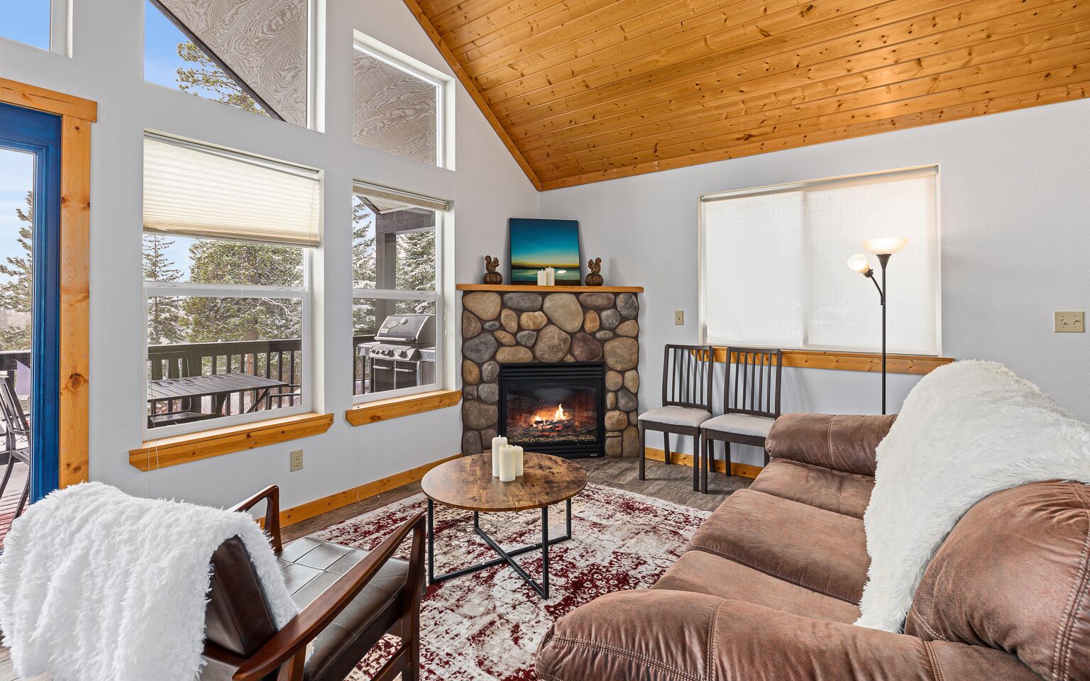 Smart TV, fireplace, foosball