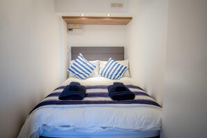 1 bedroom, iron/ironing board, WiFi