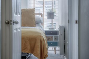 2 室のベッドルーム、アイロン / アイロン台、WiFi