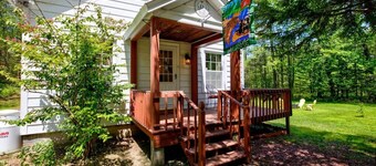 Lake Escape- Cozy 4 bedroom retreat in Lake George