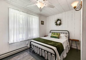 4 chambres, fer et planche à repasser, Wi-Fi, draps fournis